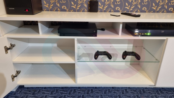 Тумба под тв Морена